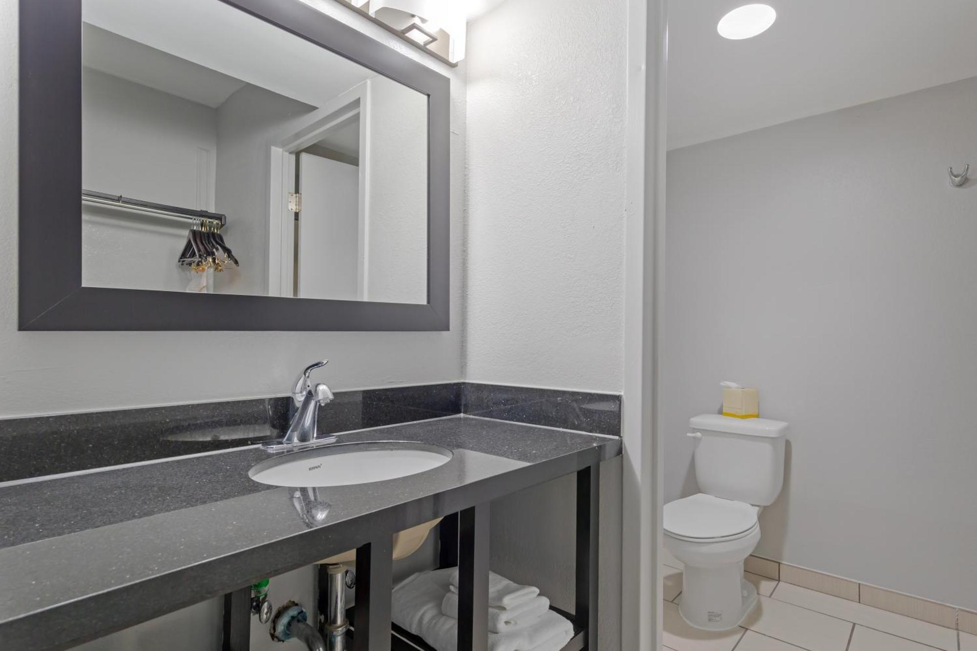 Clarion Hotel & Suites BWI Airport North Baltimore Kültér fotó