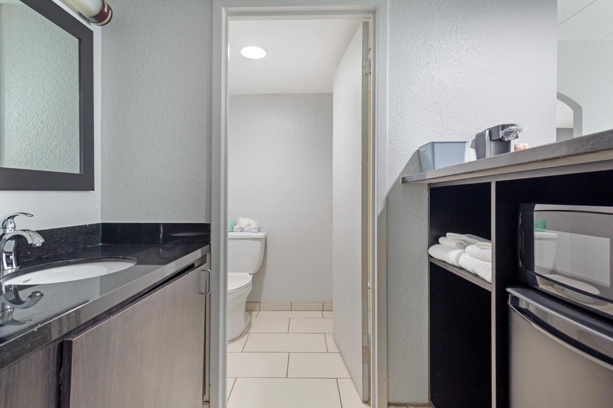 Clarion Hotel & Suites BWI Airport North Baltimore Kültér fotó
