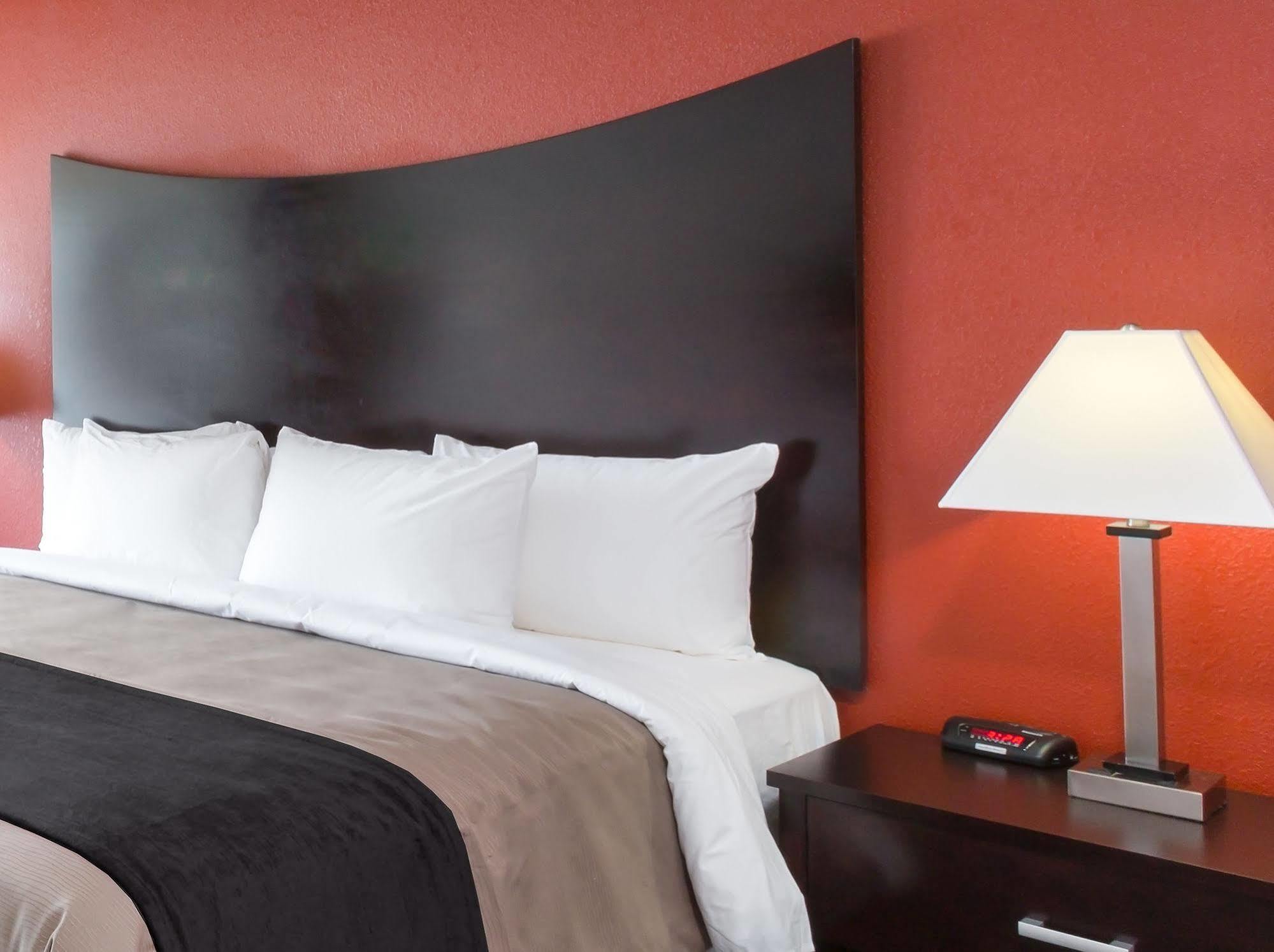 Clarion Hotel & Suites BWI Airport North Baltimore Kültér fotó